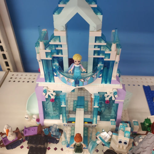 41148 Elsa's Magical Palace (Retired) (Previously Owned) product image 1, provided for visual reference and product detail