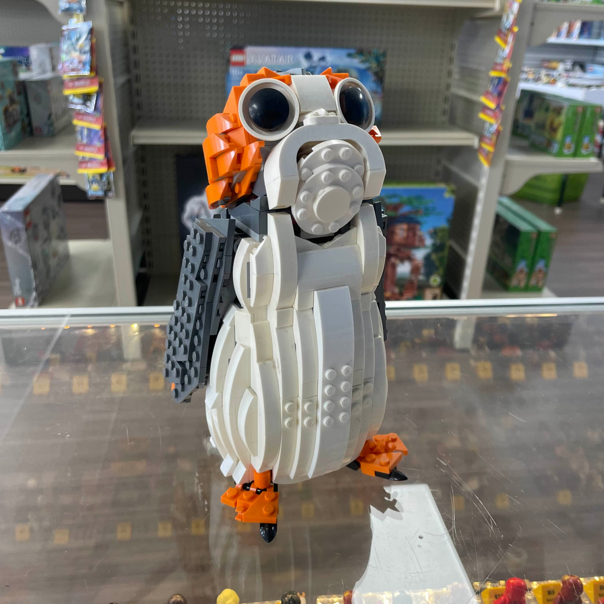 75230 Porg (Retired) (Previously Owned) product image 1, provided for visual reference and product detail review