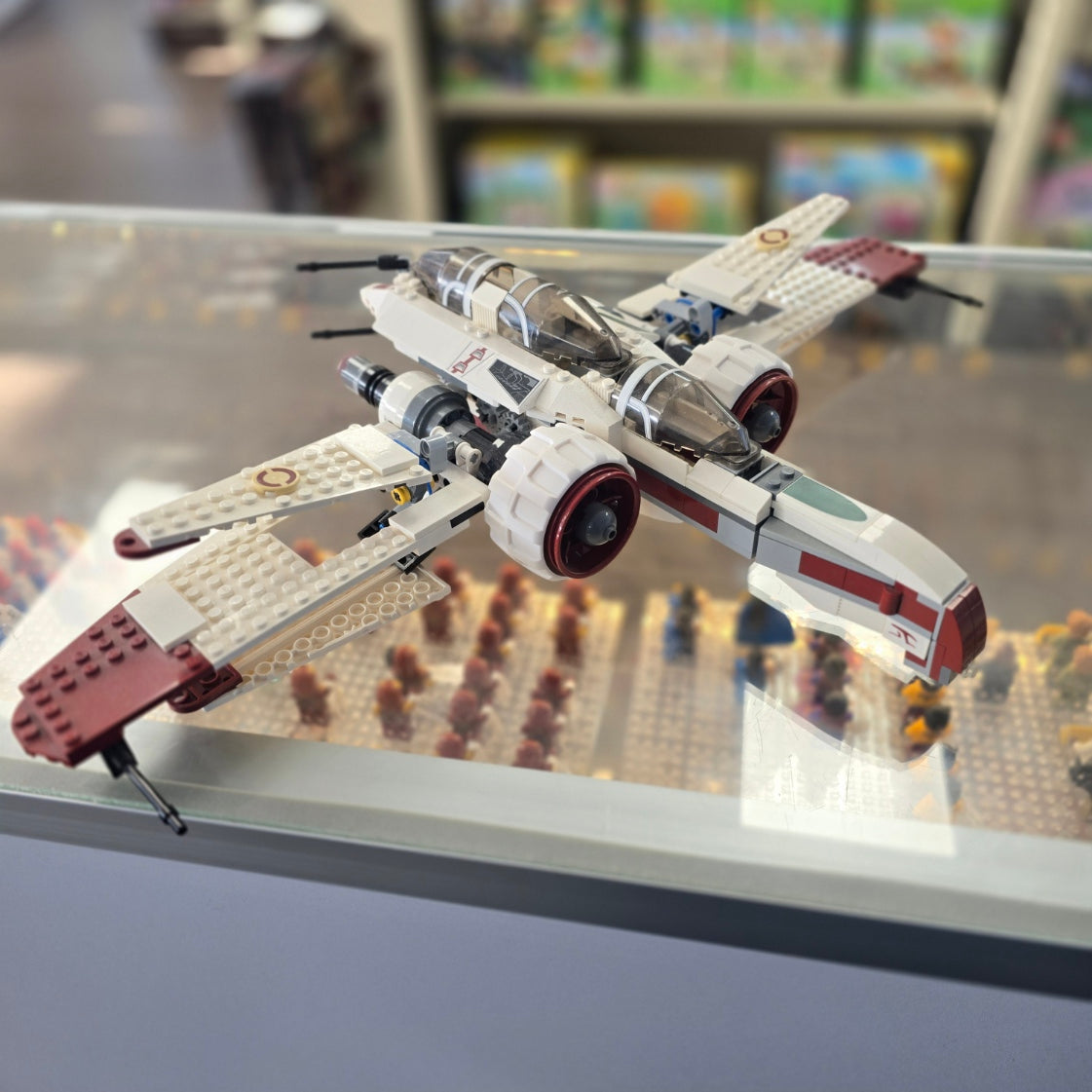 8088 ARC-170 Starfighter (Retired) (Previously Owned) product image 1, provided for visual reference and product detail