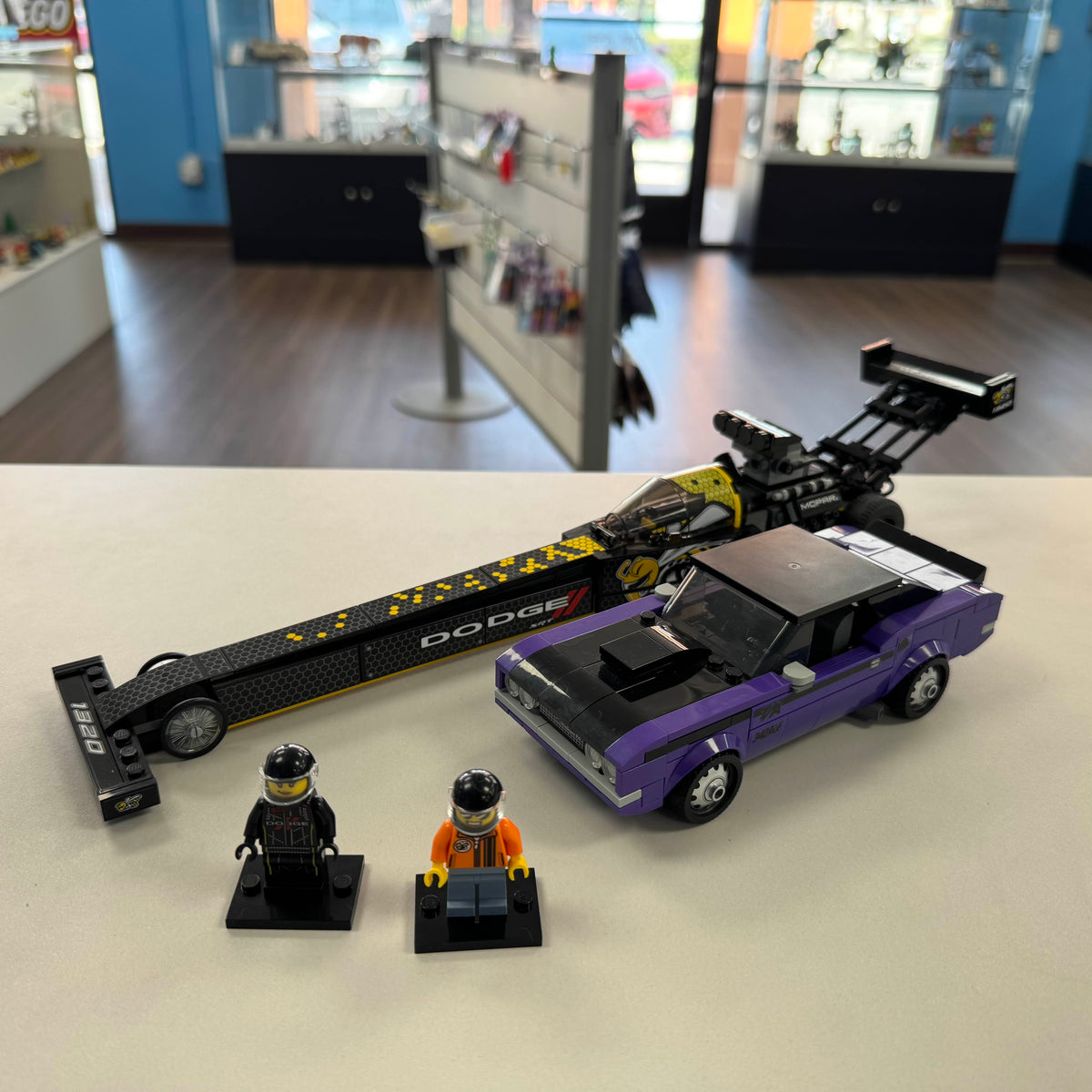 76904 Speed Champions Mopar Dodge//SRT Top Fuel Dragster and 1970 Dodge Challenger T/A (Previously Owned) (Retired) product