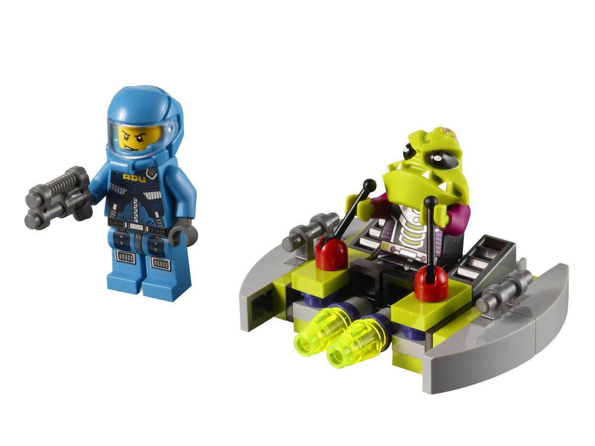 7049 Alien Striker (Retired) LEGO Space product image 2, provided for visual reference and product detail review