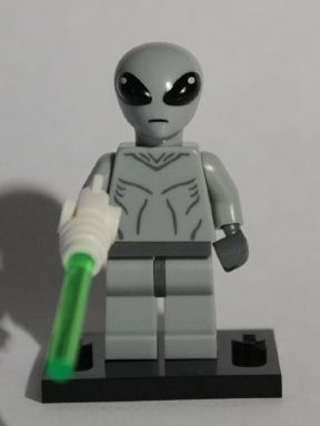 Classic Alien - Series 6 Collectible Minifigure (col06-1) product image 2, provided for visual reference and product detail