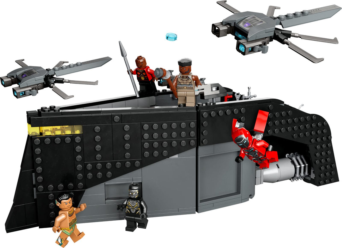 76214 Black Panther: War on the Water (Retired) LEGO Super Heroes product image 2, provided for visual reference and product