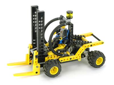 8463 Forklift (Retired) LEGO TECHNIC product image 2, provided for visual reference and product detail review