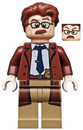Commissioner Gordon - Reddish Brown Hair and Coat (sh0591) product image 1, provided for visual reference and product detail