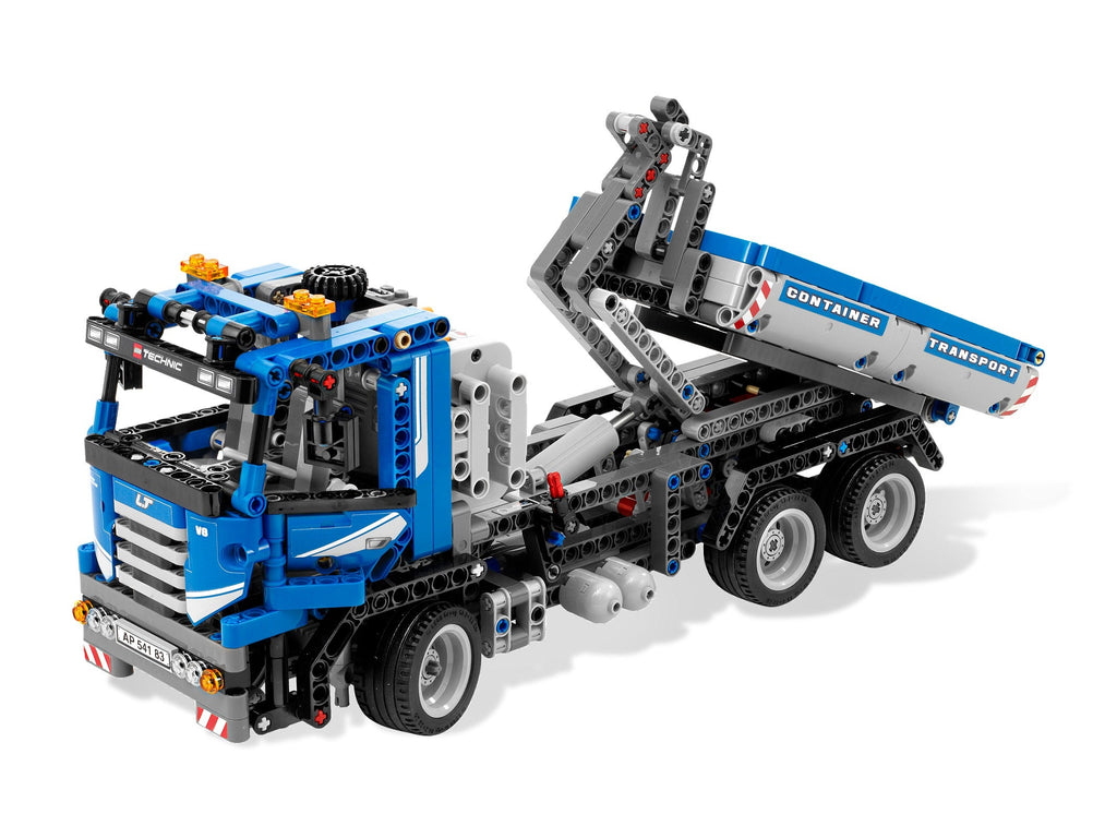 8052 Container Truck (Retired) LEGO TECHNIC product image 2, provided for visual reference and product detail review
