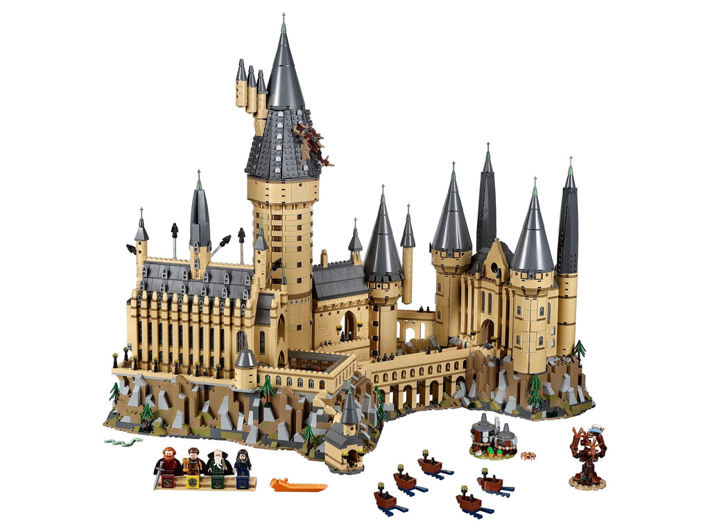 71043 Hogwarts Castle (Retired) LEGO Harry Potter product image 2, provided for visual reference and product detail review