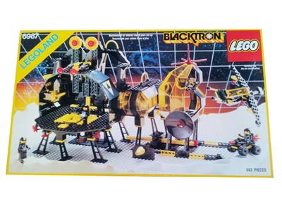 6987 Message Intercept Base (Retired) LEGO Space product image 1, provided for visual reference and product detail review