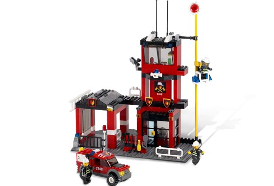7240 Fire Station (Retired) LEGO City product image 2, provided for visual reference and product detail review