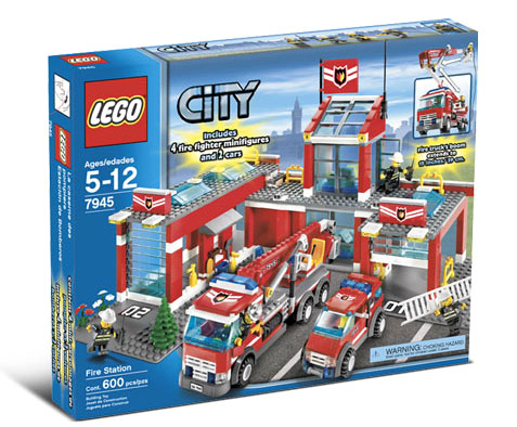 7945 Fire Station (Retired) LEGO City product image 1, provided for visual reference and product detail review