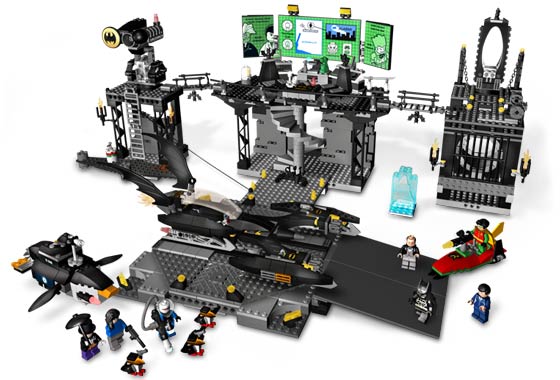 7783 The Batcave: The Penguin and Mr. Freeze's Invasion (Retired) LEGO Super Heroes product image 2, provided for visual