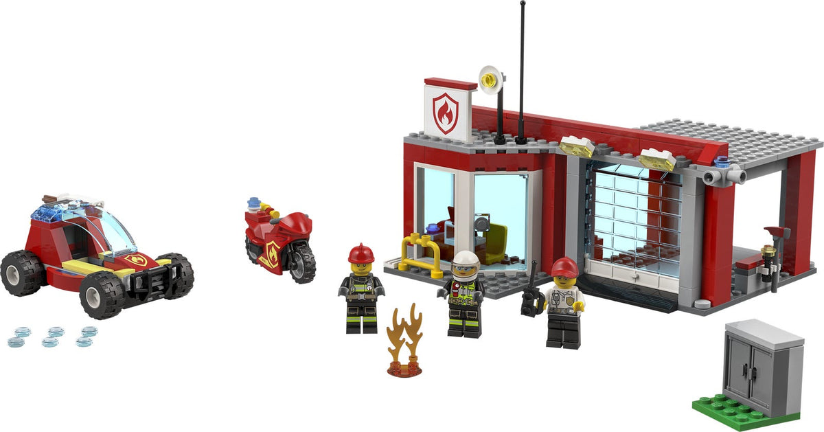 77943 Fire Station Starter Set (Retired) LEGO City product image 2, provided for visual reference and product detail review