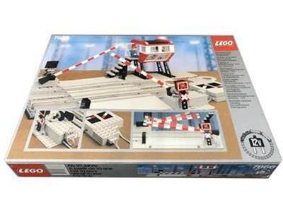 7866 Remote Controlled Road Crossing (Retired) LEGO Trains product image 1, provided for visual reference and product detail