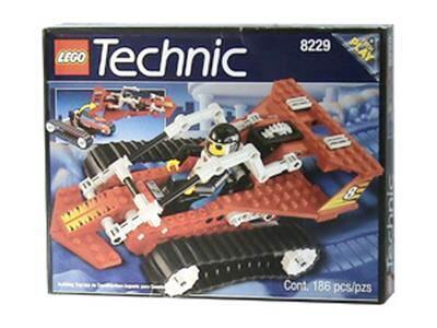 8229 Tread Trekker (Retired) LEGO TECHNIC product image 1, provided for visual reference and product detail review