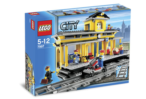 7997 Train Station (Retired) LEGO City product image 1, provided for visual reference and product detail review