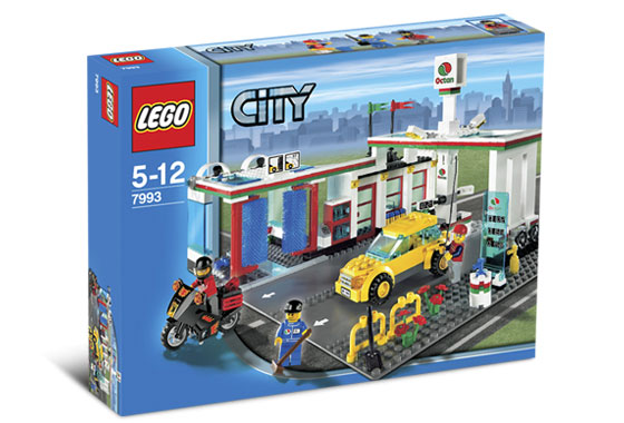 7993 Service Station (Retired) LEGO City product image 1, provided for visual reference and product detail review
