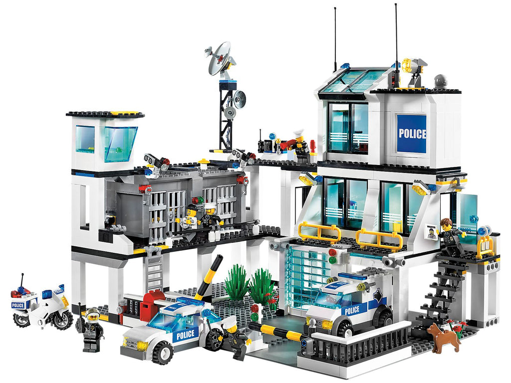 7744 Police Headquarters (Retired) LEGO City product image 2, provided for visual reference and product detail review