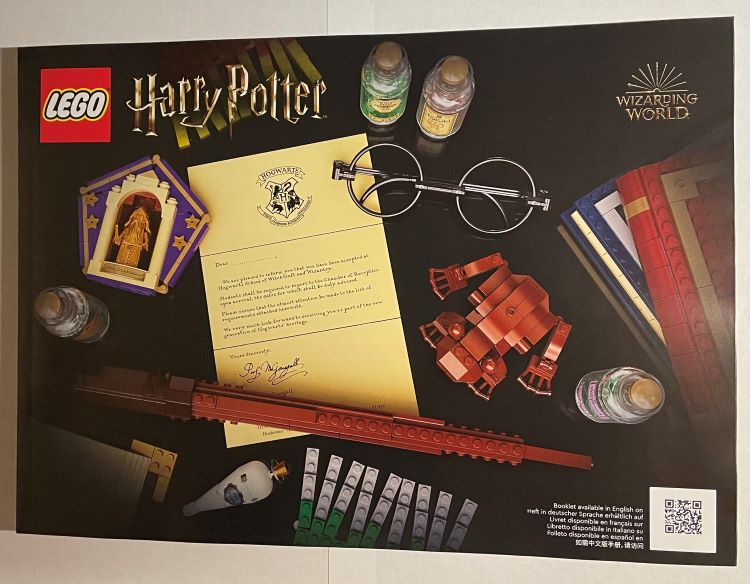 76391 Hogwarts Icons - Collectors' Edition (Used) LEGO Harry Potter product image 2, provided for visual reference and