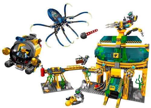 7775 Aquabase Invasion (Retired) LEGO Aquazone product image 2, provided for visual reference and product detail review
