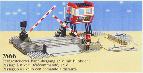 7866 Remote Controlled Road Crossing (Retired) LEGO Trains product image 2, provided for visual reference and product detail