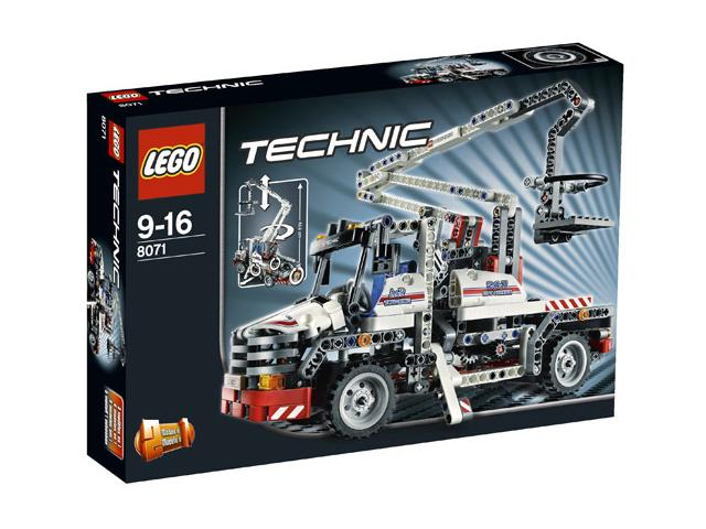 8071 Bucket Truck (Retired) LEGO TECHNIC product image 1, provided for visual reference and product detail review