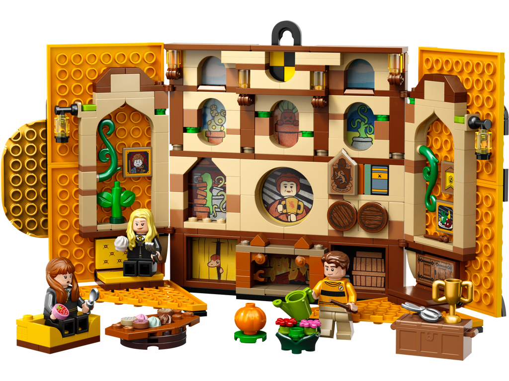 76412 Hufflepuff House Banner (Retired) LEGO Harry Potter product image 2, provided for visual reference and product detail