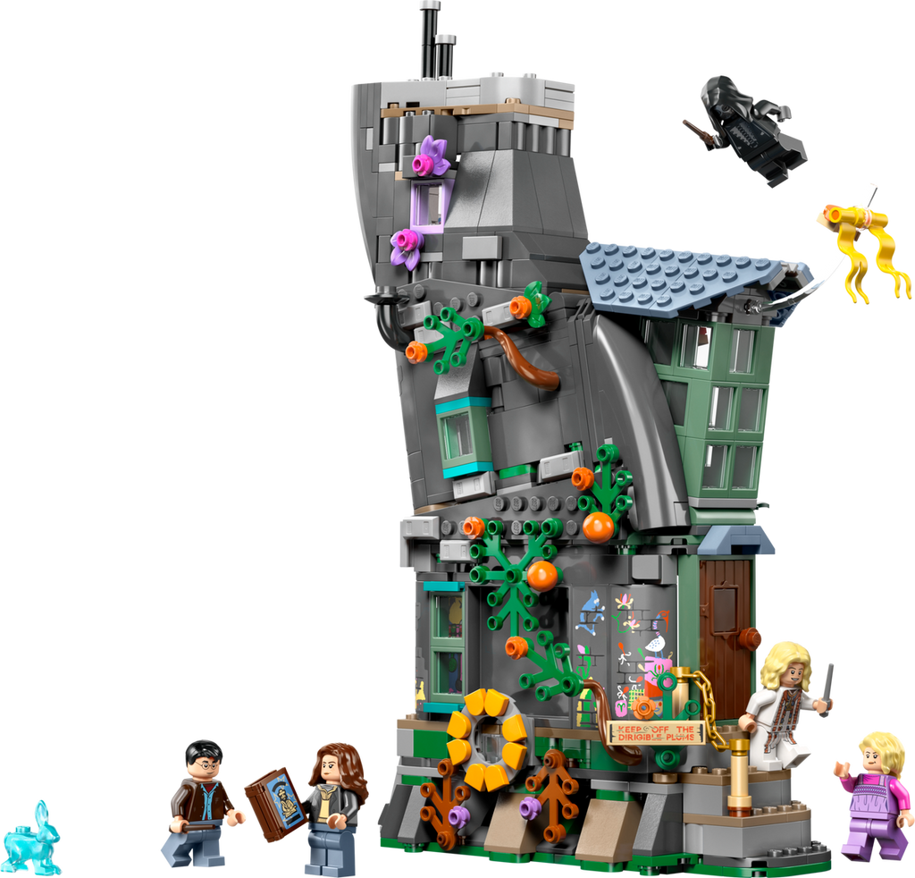 76467 Luna Lovegood's House (Retired) LEGO Harry Potter product image 3, provided for visual reference and product detail