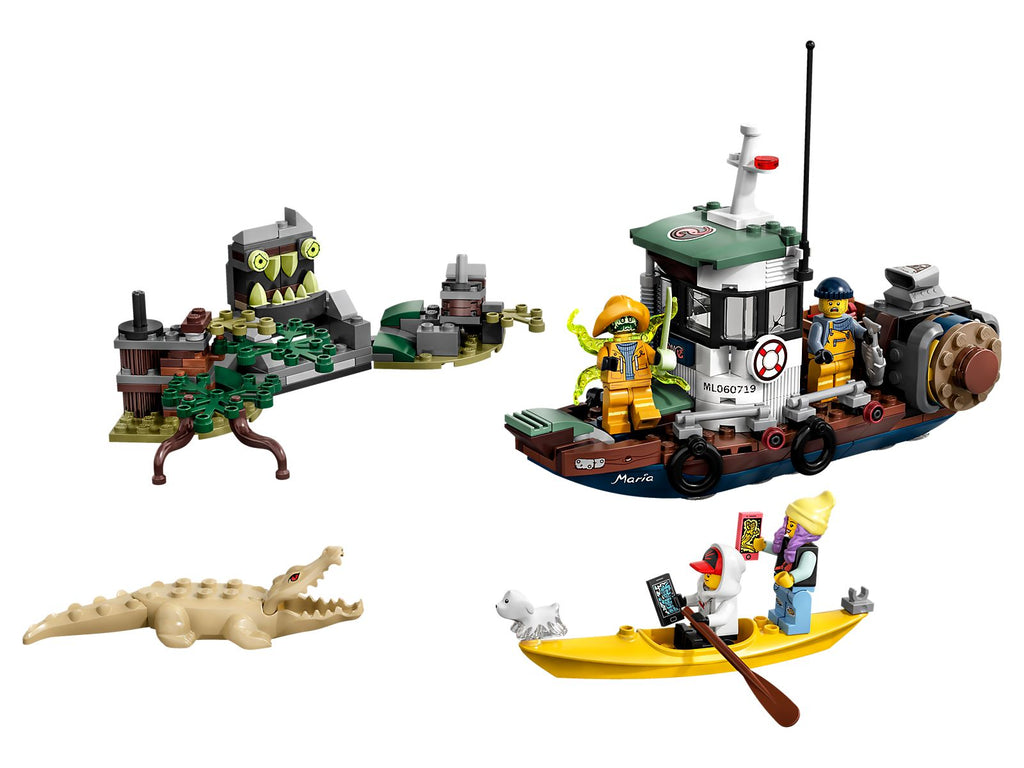 70419 Wrecked Shrimp Boat (Retired) LEGO Hidden Side product image 2, provided for visual reference and product detail review