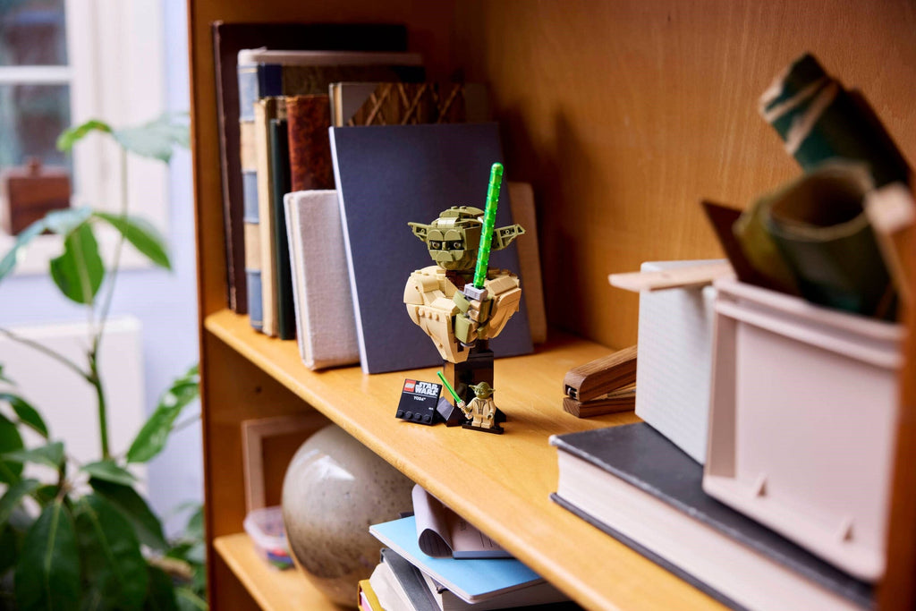 75438 Yoda Bust product image 2, provided for visual reference and product detail review