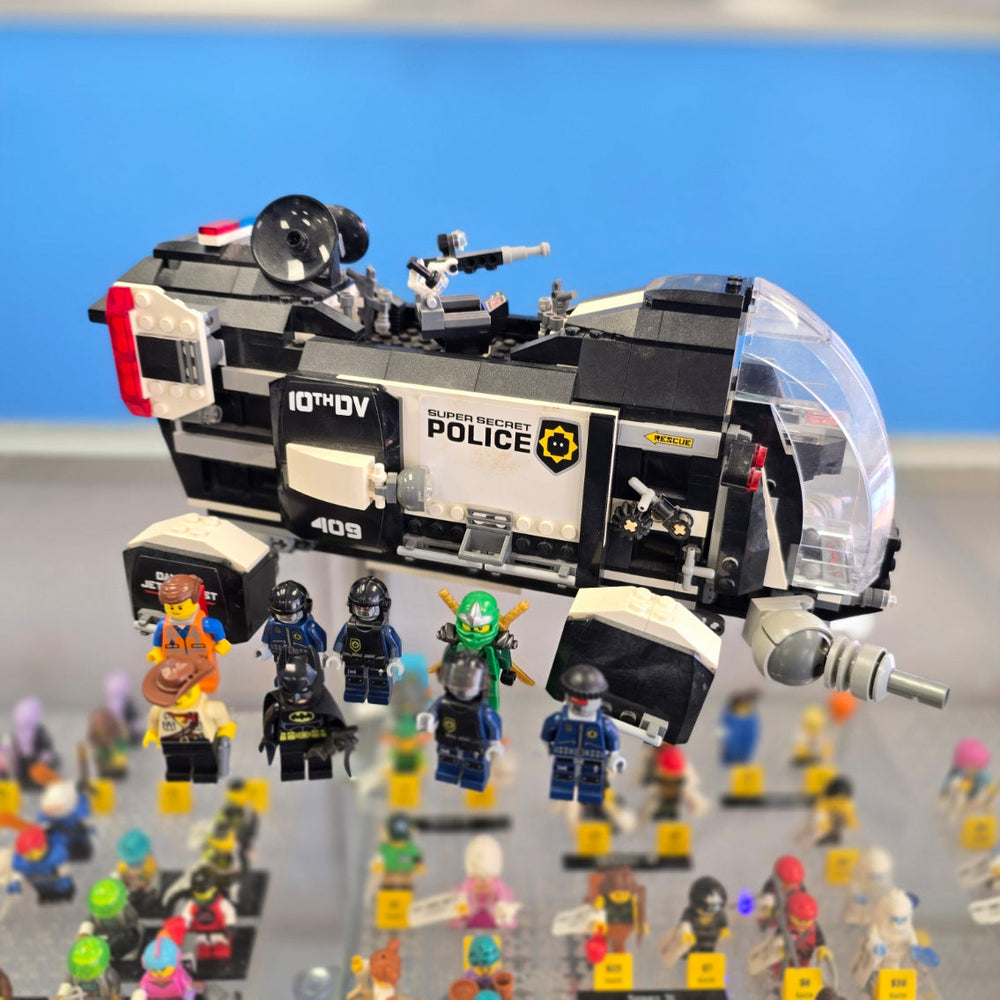 70815 LEGO Movie Super Secret Police Dropship (Retired) (Previously Owned)