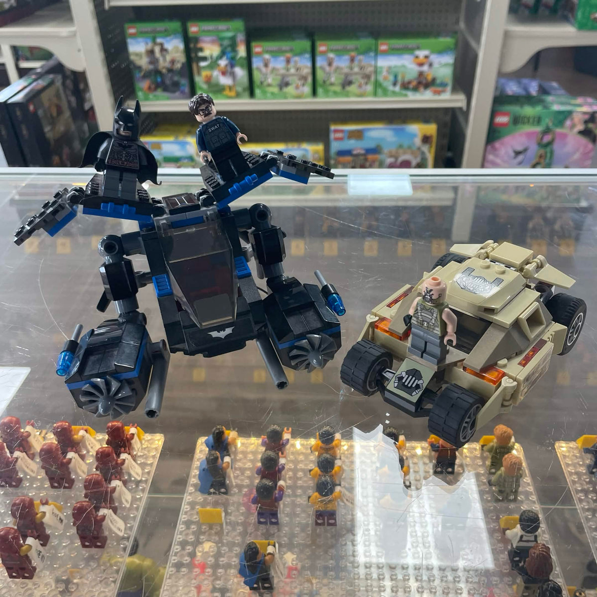 76001 The Bat vs. Bane: Tumbler Chase (Retired) (Previously Owned) product image 1, provided for visual reference and